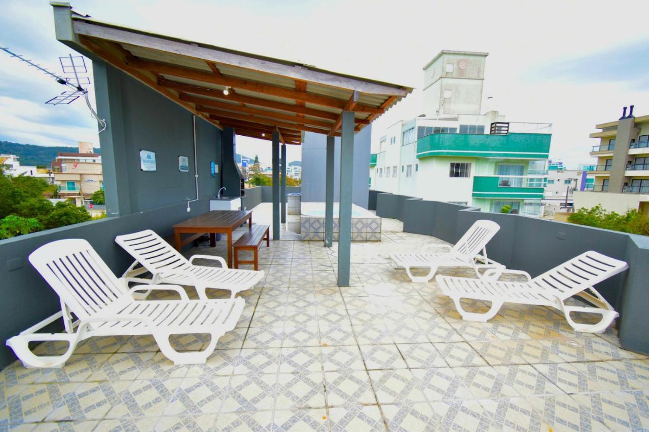 Residencial Melfi 2 Apartamento Com Piscina Bombinhas Eksteriør billede