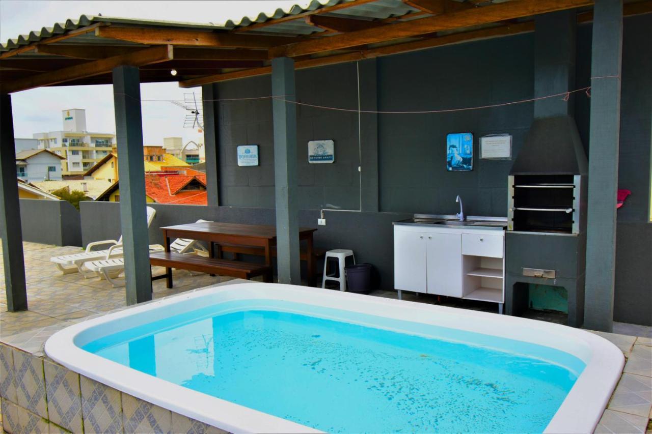 Residencial Melfi 2 Apartamento Com Piscina Bombinhas Eksteriør billede